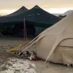 Primeiras participantes do Festival Burning Man começam a deixar o local