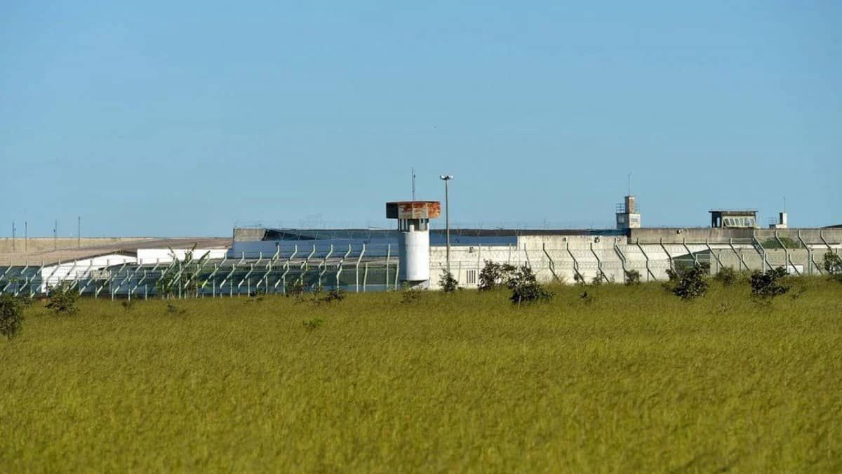 Em três dias, STF decide manter 740 pessoas presas após invasão em Brasília