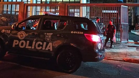 Mais de 80 policiais, entre federais e militares, participaram da operação