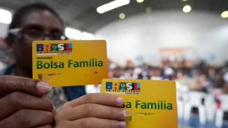 Mais pessoas recebem o Bolsa Família nesta quinta-feira