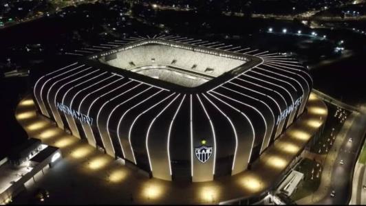 Mais um teste de iluminação de led da Arena MRV foi feito nesta noite