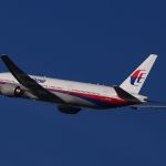 O que aconteceu com o avião da Malaysia Airlines que desapareceu há 10 anos?