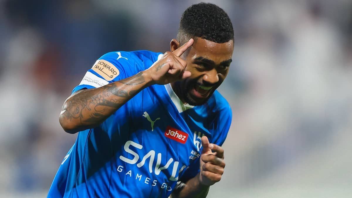 Ainda sem Neymar, Al-Hilal goleia com hat-trick do brasileiro Malcom 