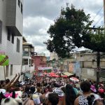 Preto e branco, chifres e glitter: Mama na Vaca toma ruas do bairro Santo Antônio, em BH