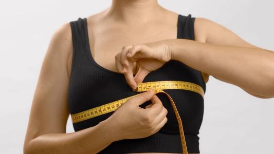 Mamoplastia redutora: saiba tudo sobre o procedimento