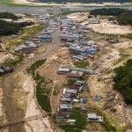 Prefeitura de Manaus começa a distribuir ajuda a afetados por seca