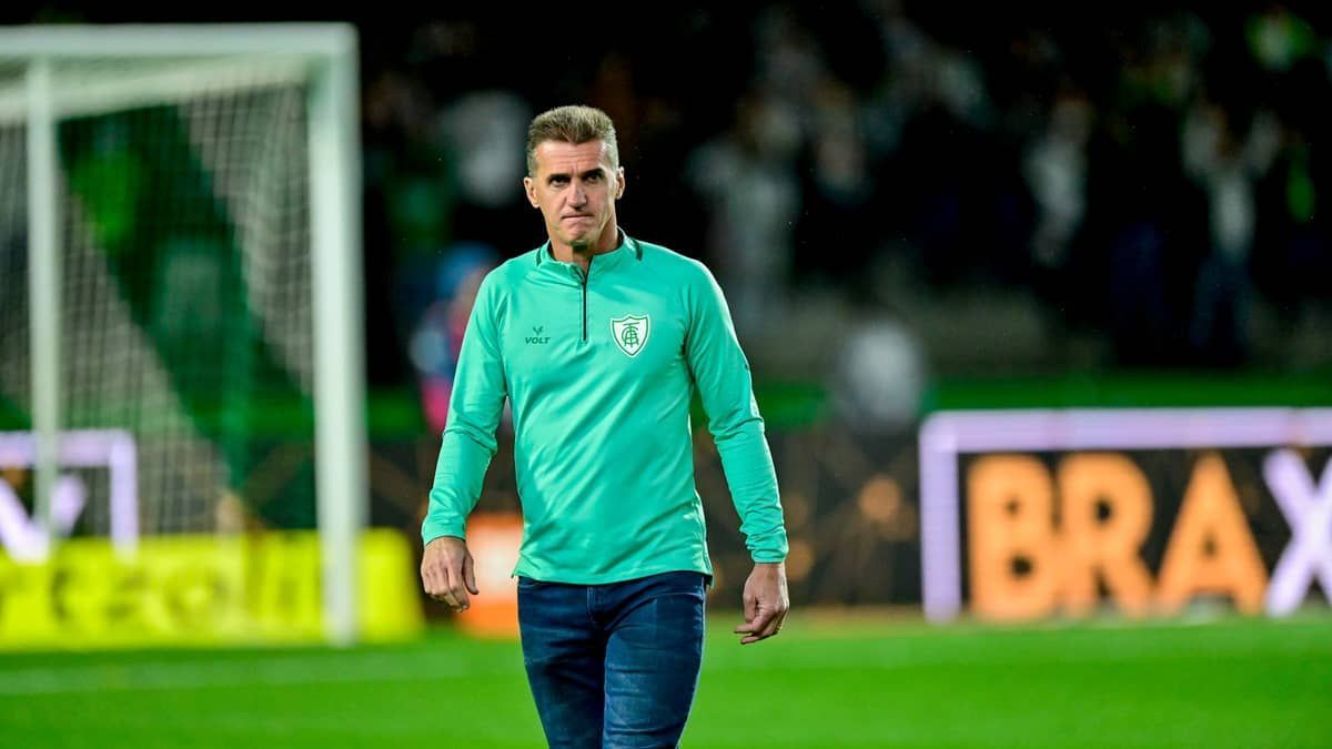 Prioridade ou segundo plano? Mancini revela como escalará América na Sul-Americana