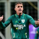 Mancini culpa bola parada em derrota do América: 'Saio envergonhado de tanto gol sofrido'