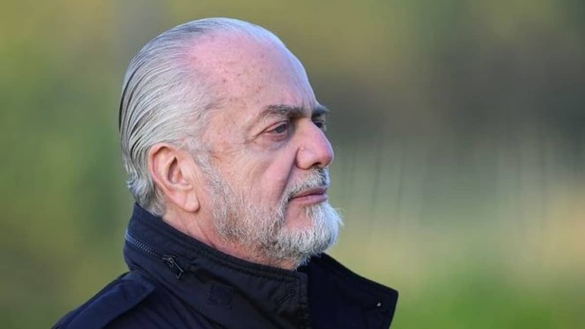 Dono do Napoli corneta técnico e quer mudança em Supercopa italiana na Arábia