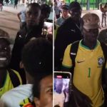 Após vitória de Senegal, Mané deixa estádio com camisa do Brasil