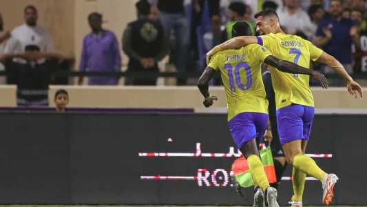 Mané e Cristiano Ronaldo em vitória do Al-Nassr