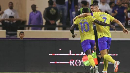 Mané e Cristiano Ronaldo em vitória do Al-Nassr