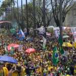 7 de Setembro: manifestação da direita reúne milhares de pessoas na Praça da Liberdade