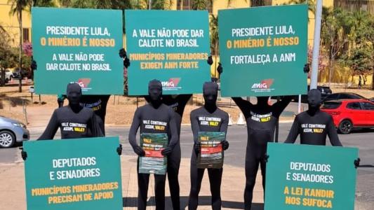 Manifestação na porta da Câmara dos Deputados