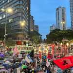 Avenidas no centro de Belo Horizonte são fechadas devido à manifestação