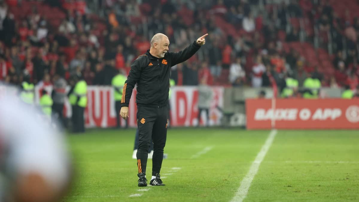Mano Menezes avalia confronto com River nas oitavas de Libertadores