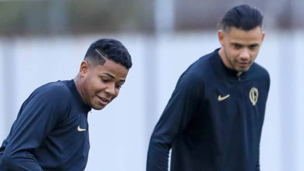 Wesley x Romero: Mano compara opções de ataque no Corinthians