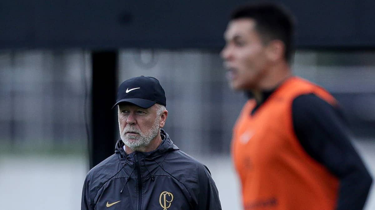 Corinthians confirma programação com treino duplo no sábado (14)
