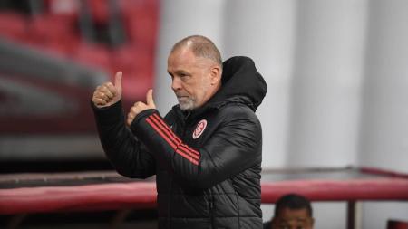 Mano Menezes e Atlético já se enfrentaram em 31 oportunidades; o técnico leva vantagem