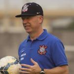 Mano Menezes se manifesta após retorno ao Corinthians