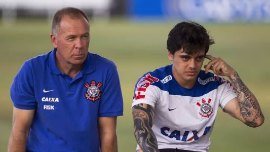 Mano Menezes já fez duas reformulações no Corinthians