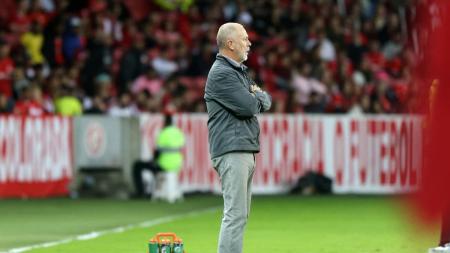 Mano Menezes tem futuro incerto no Inter