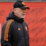 Mano Menezes admite sondagens, mas descarta assumir o comando do Santos