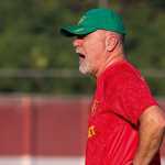 Na lanterna, Fluminense busca reação contra o invicto Fortaleza no Castelão