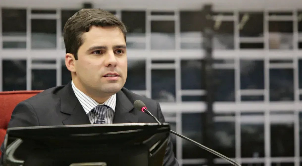 Manoel Carlos aceita convite para ser o número 2 do Ministério da Justiça e Segurança Pública