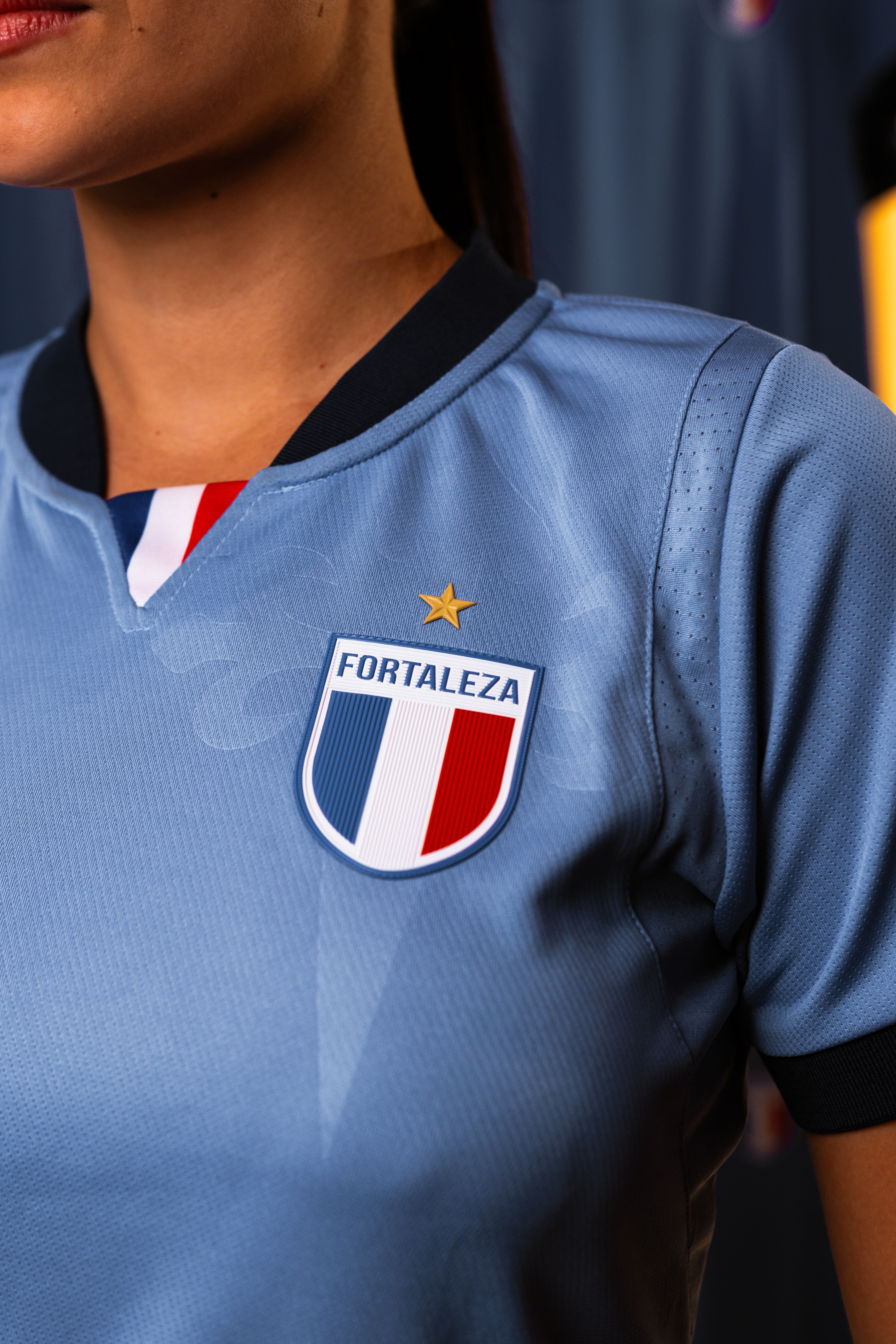 Fortaleza lança nova camisa, em homenagem ao Dia dos Pais