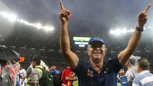 Marcelo Oliveira em comemoração do título brasileiro de 2014 pelo Cruzeiro