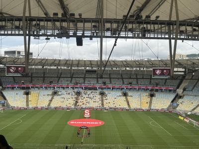 Maracanã é o palco do clássico entre Fluminense e Flamengo