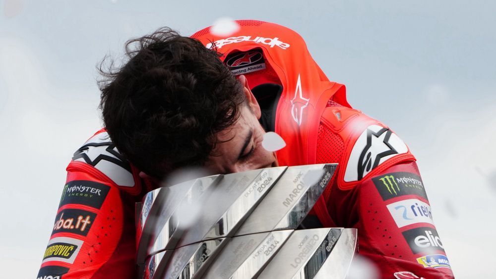 Marc Márquez conquista o hepta da MotoGP; Bagnaia vence corrida no Japão