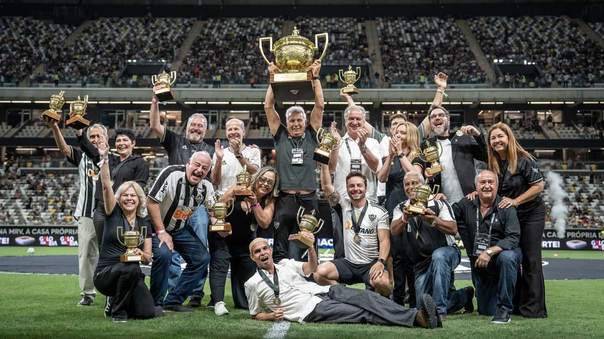 Família de Kafunga se emociona com homenagem do Atlético na Arena MRV