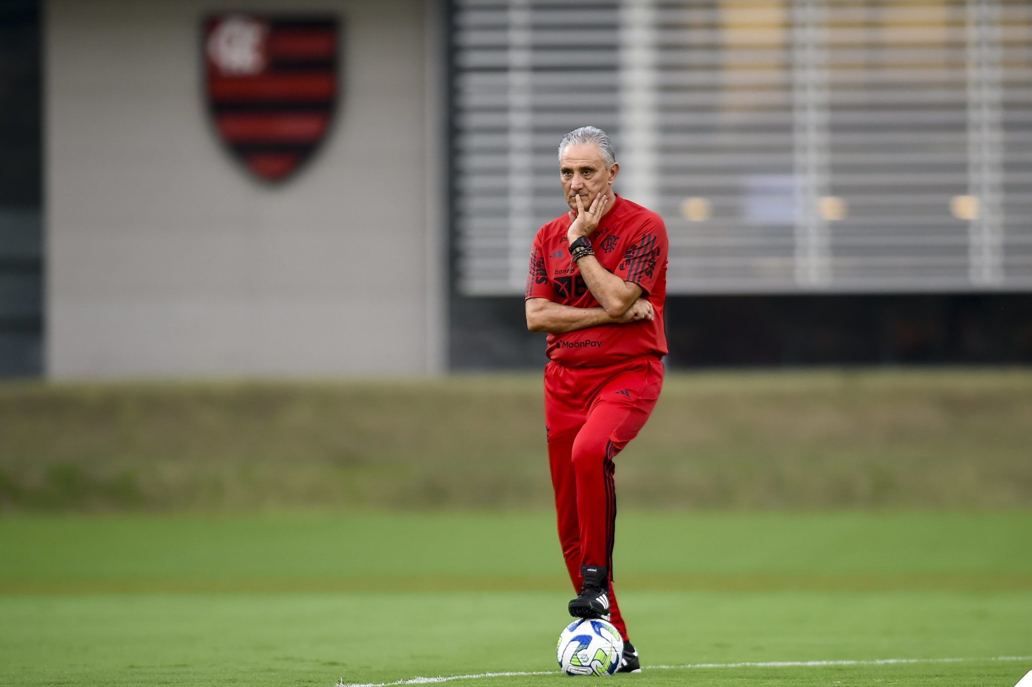 Tite no Santos? Entenda planos do treinador que passa a ser alvo no mercado