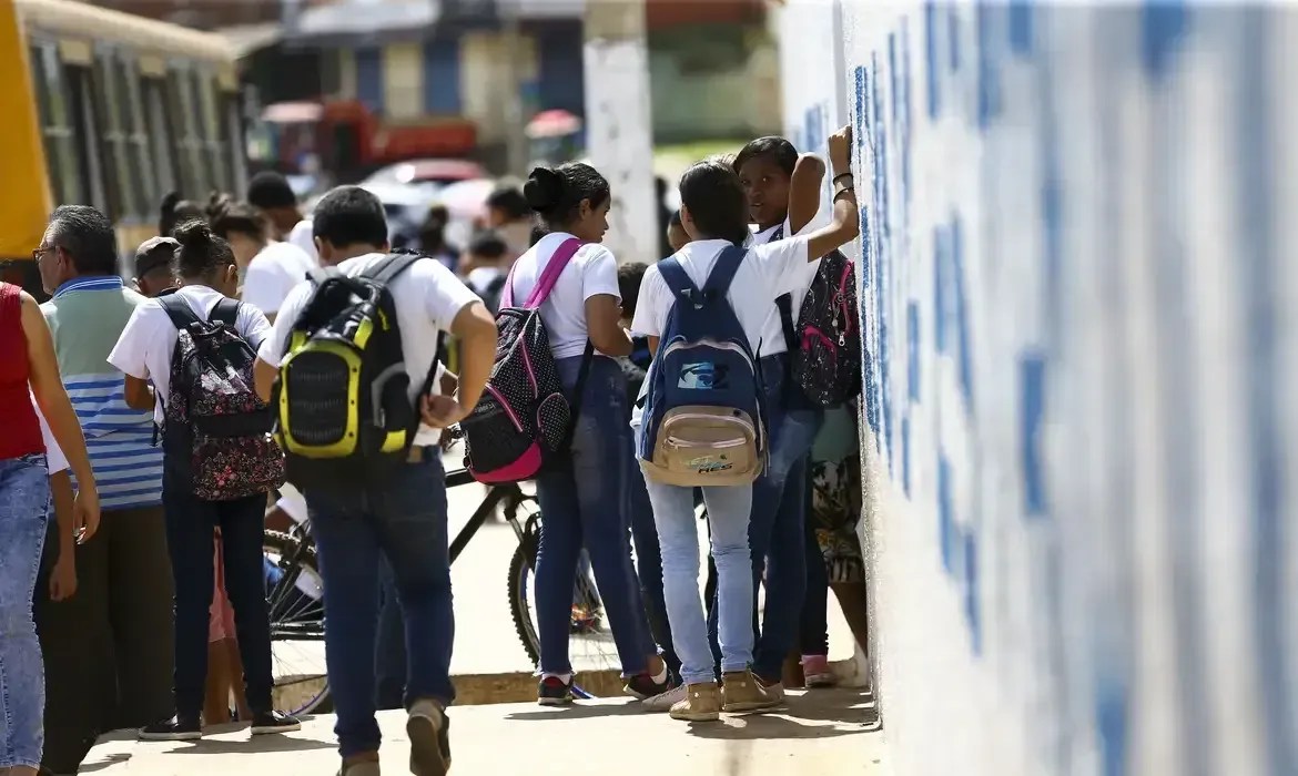 PCdoB protocola ação no STF contra ICMS da Educação em Minas