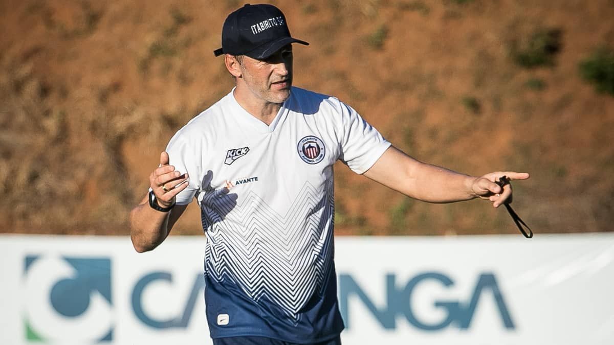 Módulo II: Marcelo Caranhato exalta vitória do Itabirito em meio à briga pelo acesso