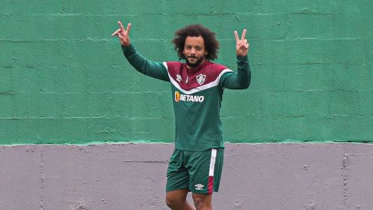 Marcelo deve desfalcar o Fluminense no clássico contra o Flamengo