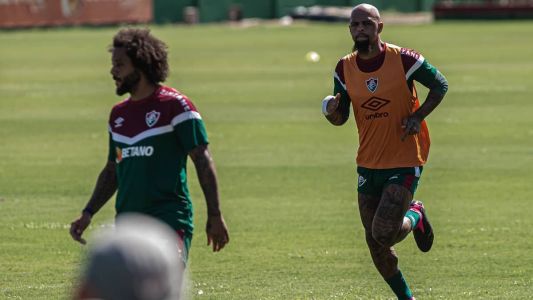 Marcelo e Felipe no último trabalho do Fluminense, nesta segunda-feira (1), antes de enfrentar o River Plate