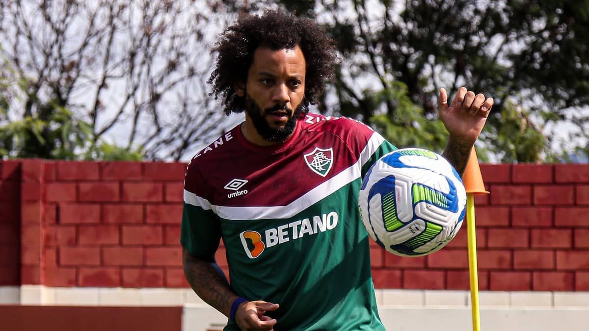 Dia dos Namorados? Flu brinca com aniversário de Marcelo; relembre