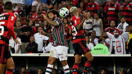 Marcelo está fora do clássico diante do Botafogo