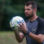 Botafogo acerta com preparador de goleiros que estava no Cruzeiro