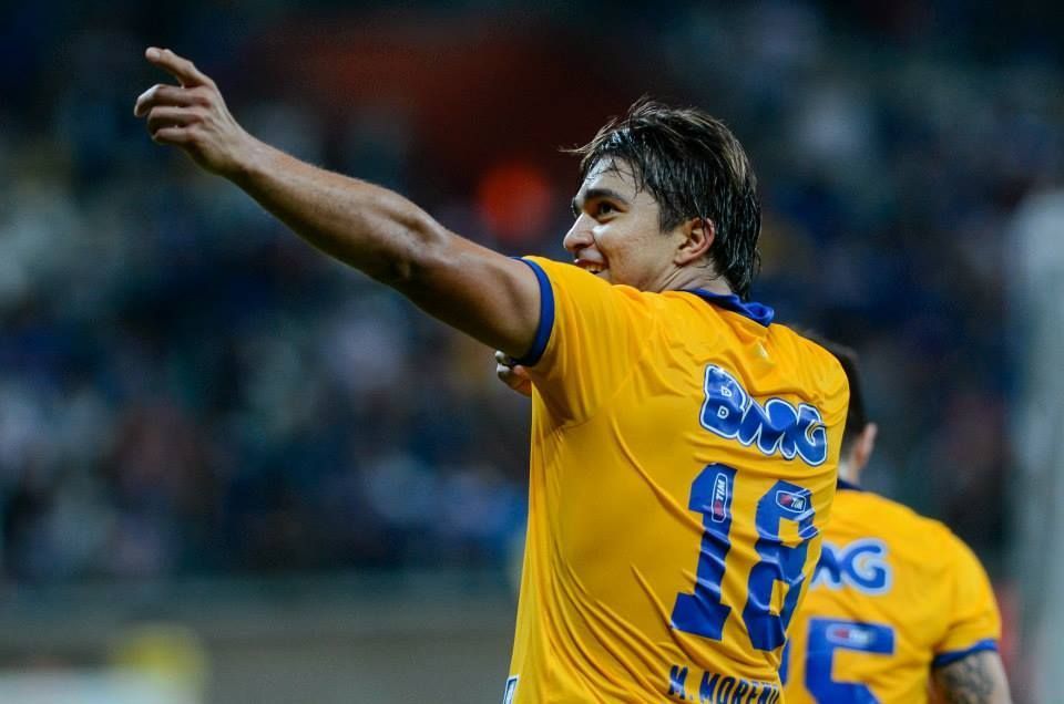 Ídolo do Cruzeiro diz que criou comemoração de gol inspirada em Batistuta