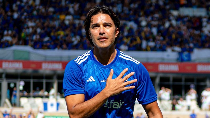 Marcelo Moreno revela sonho de treinar o Cruzeiro: 'Terei a oportunidade'