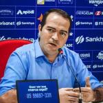 Presidente do Fortaleza detona arbitragem contra o Palmeiras: 'Estranho'
