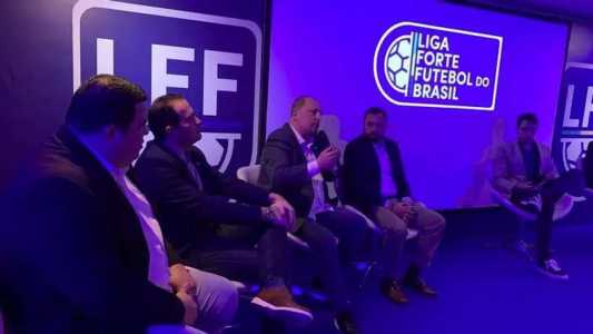 Marcelo Paz, segundo da esquerda para direita, participa ativamente das discussões da LFF