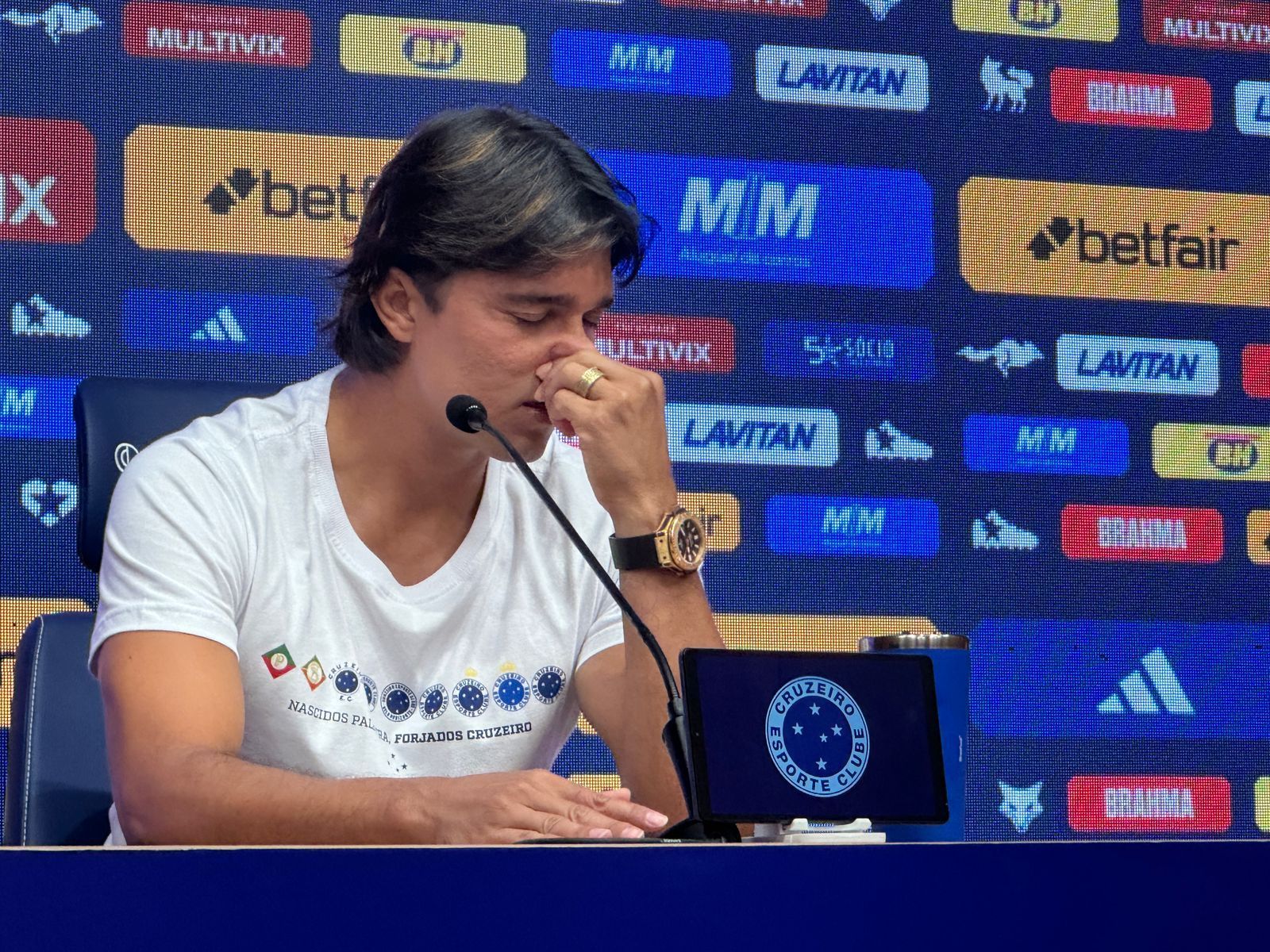Cruzeiro: Moreno chora, cita o pai e revela motivo de aposentadoria