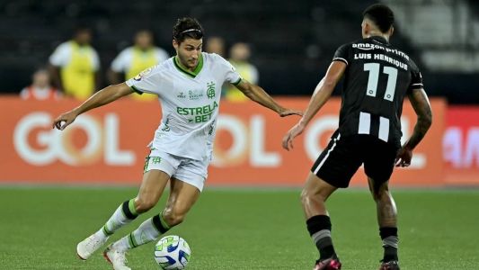 Marcinho durante partida entre Botafogo x América válida pela 8ª rodada do Campeonato Brasileiro