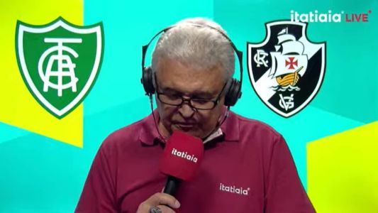 Márcio Rezende durante transmissão da Itatiaia