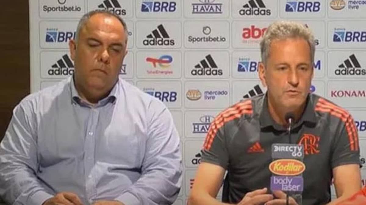 Torcida do Flamengo protesta contra diretoria após vitória contra o Coritiba